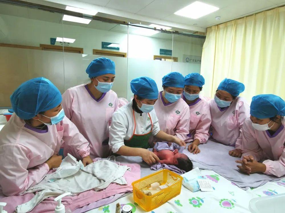 丰都县妇婴监护型护送